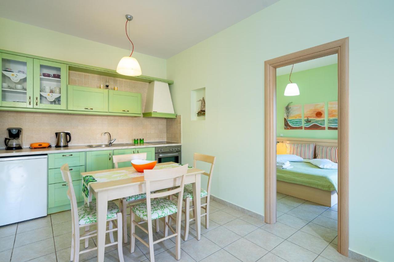 Georgia'S Apartments Kouremenos Beach Anevato Esterno foto